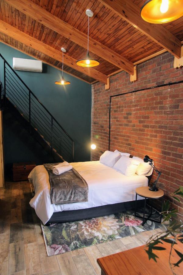 Nini'S Guest Units Hotel Bloemfontein Bagian luar foto